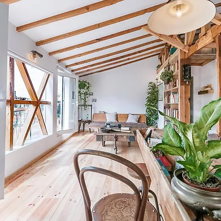 Апартаменты Balcony To Garden W Ac - Vintage Library Лиссабон