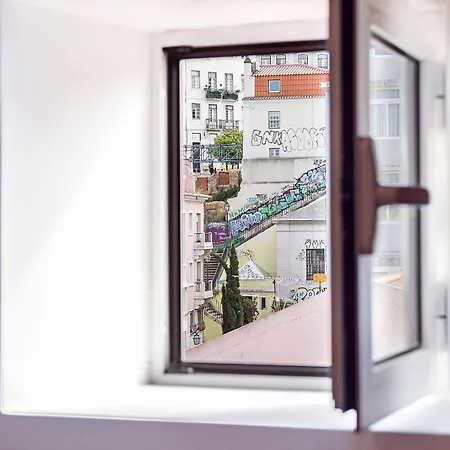 Balcony To Garden W Ac - Vintage Library